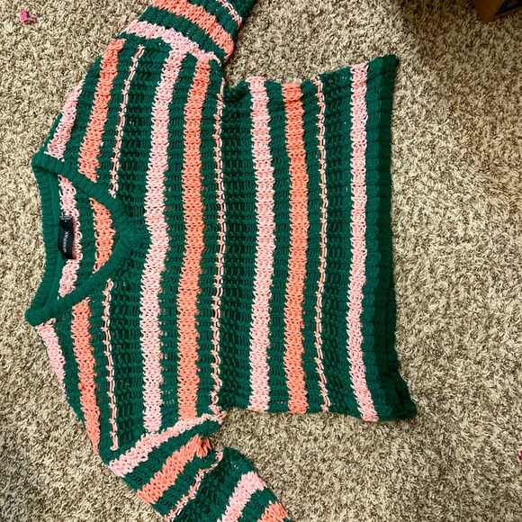 Pink and green sweater - Picture 2 of 2